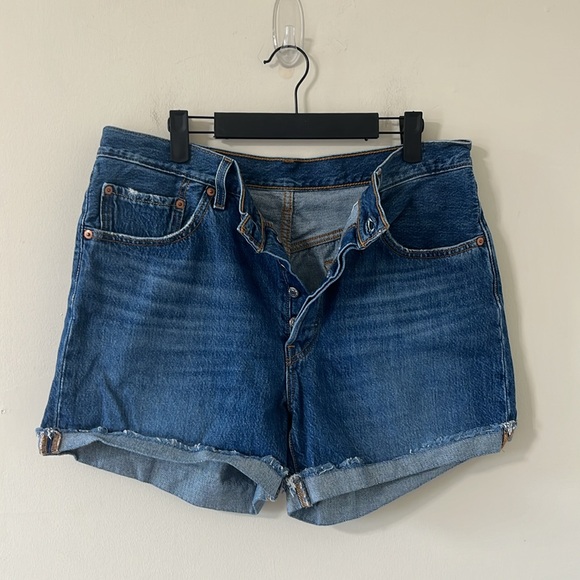 Levi’s Original Fit High-Rise 501 Dark Wash Denim Shorts Size 32 - Picture 3 of 11